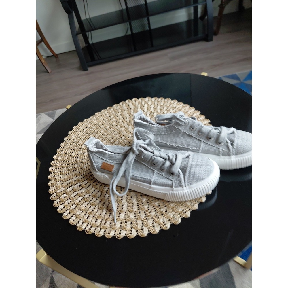 Blowfish Malibu grey sneakers shoes womens Size 7